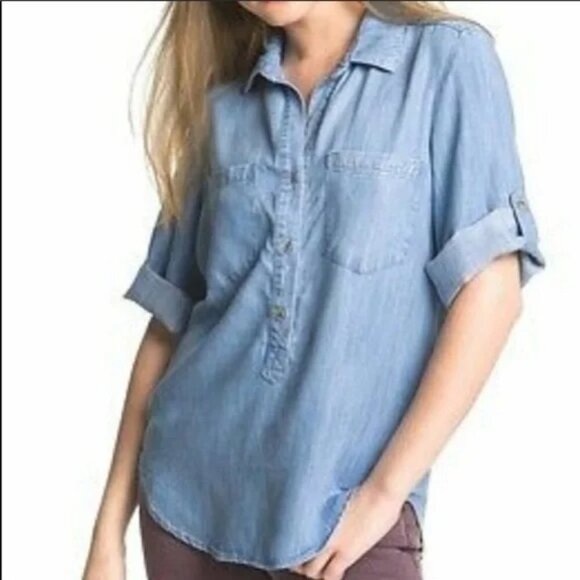 Anthropologie Tops - Anthropologie Cloth & Stone Tencel Chambray  Rolled Up Sleeve Shirt Size XS